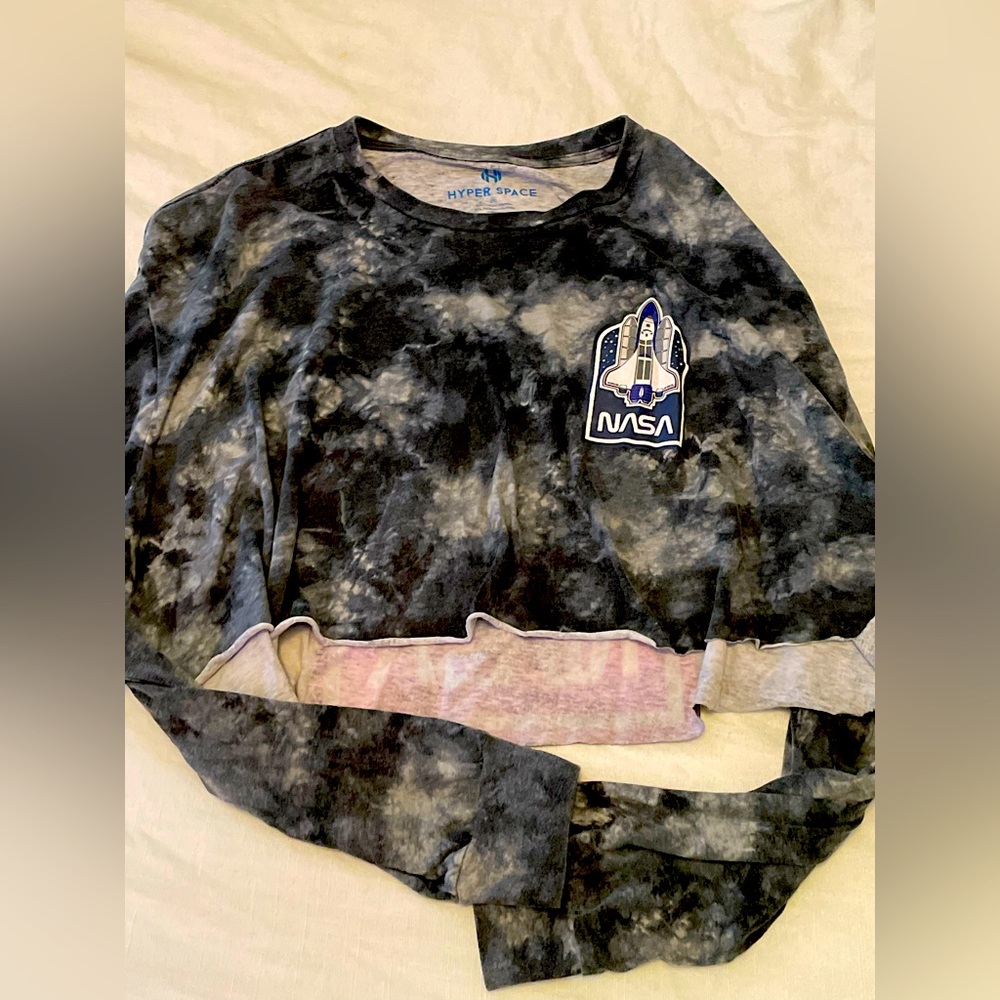 Cropped long sleeve